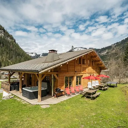 4* Pour 15 Pers. Avec Jacuzzi, Balcon Et Poele A Bois, Proche Du Telecabine Du Linga Et Super-chatel - Fr-1-676-26 Chalet