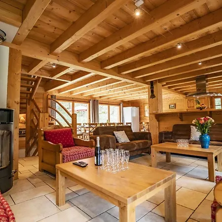Chalet 4* Pour 15 Pers. Avec Jacuzzi, Balcon Et Poele A Bois, Proche Du Telecabine Du Linga Et Super-chatel - Fr-1-676-26